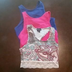 Lot of 2 crop tops- Pink no longer available